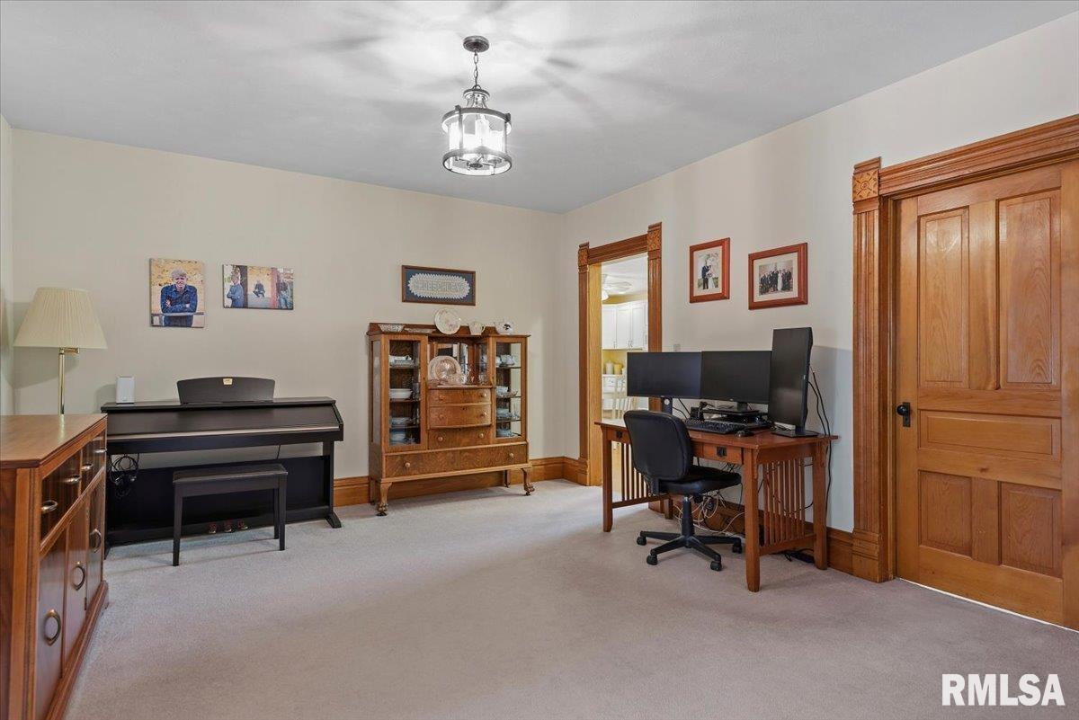 291 South Prospect Street Waverly, IL 62692 - Photo 7 of 42