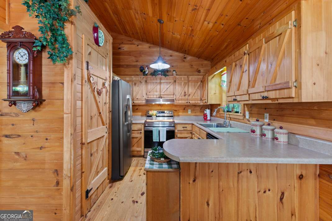 66 Fortenberry Road Young Harris, GA 30582 - Photo 6 of 59 Gallery Image 6