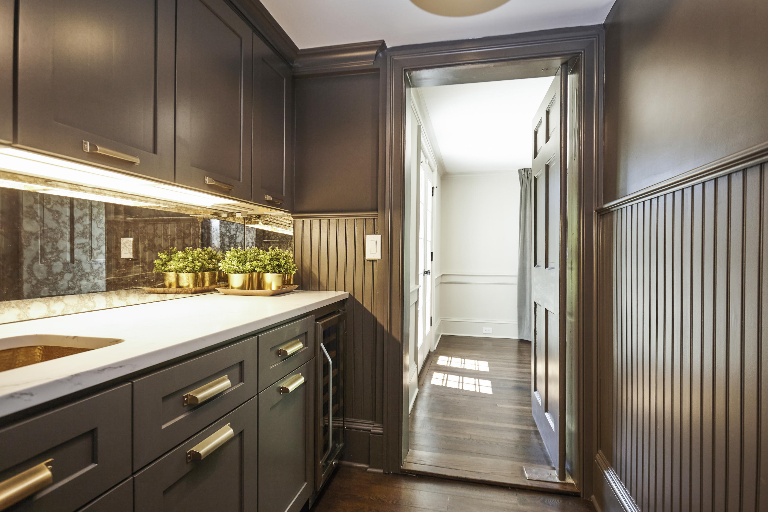 756 Ponus Ridge Road New Canaan, CT 06840 - Photo 6 of 54 butlers pantry