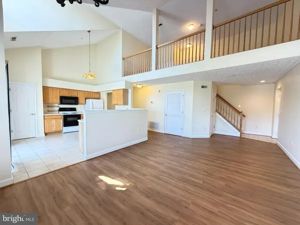 $2,100 | 6344 Springwater Terrace, Unit 1141, Frederick, MD 21701