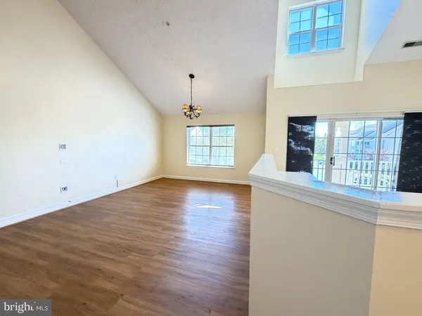 $2,100 | 6344 Springwater Terrace, Unit 1141, Frederick, MD 21701