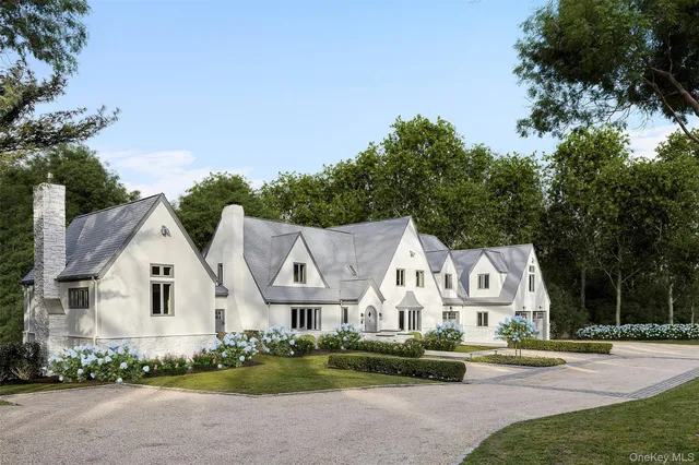 $5,925,000 | 344 Millstone Brook Road, Southampton, NY 11968