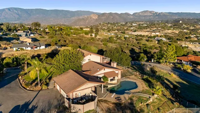 $1,095,000 | 27332 Cool Water Ranch Road, Valley Center, CA 92082
