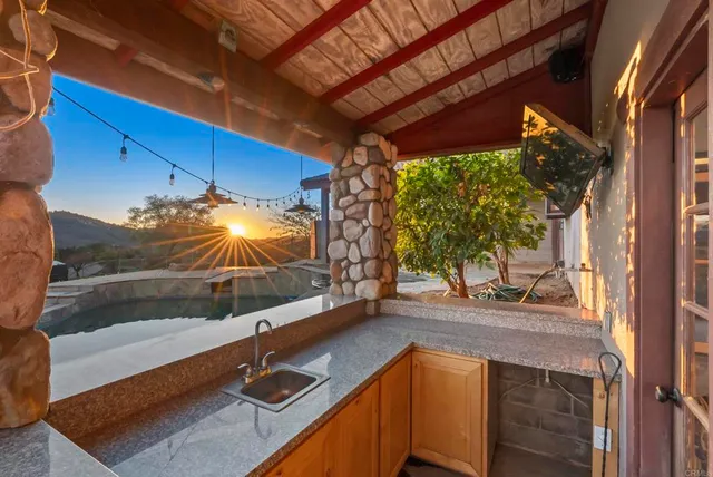 $1,095,000 | 27332 Cool Water Ranch Road, Valley Center, CA 92082