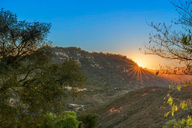 $1,095,000 | 27332 Cool Water Ranch Road, Valley Center, CA 92082