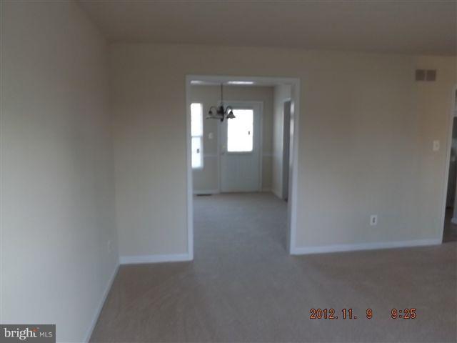 307 Woodrow Road Winchester, VA 22602 - Photo 9 of 16 Interior (General)