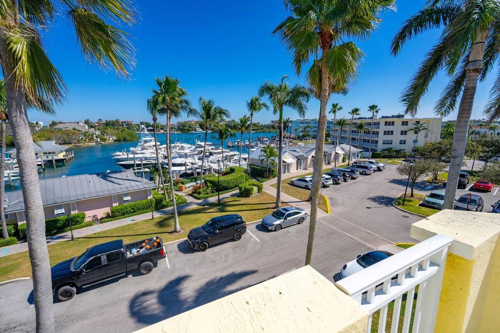2825 Marina Circle, Unit 2825 Lighthouse Point, FL 33064 - Photo 38 of 48 Photo 38
