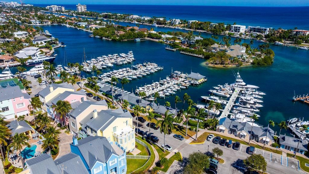 2825 Marina Circle, Unit 2825 Lighthouse Point, FL 33064 - Photo 4 of 48 Photo 4