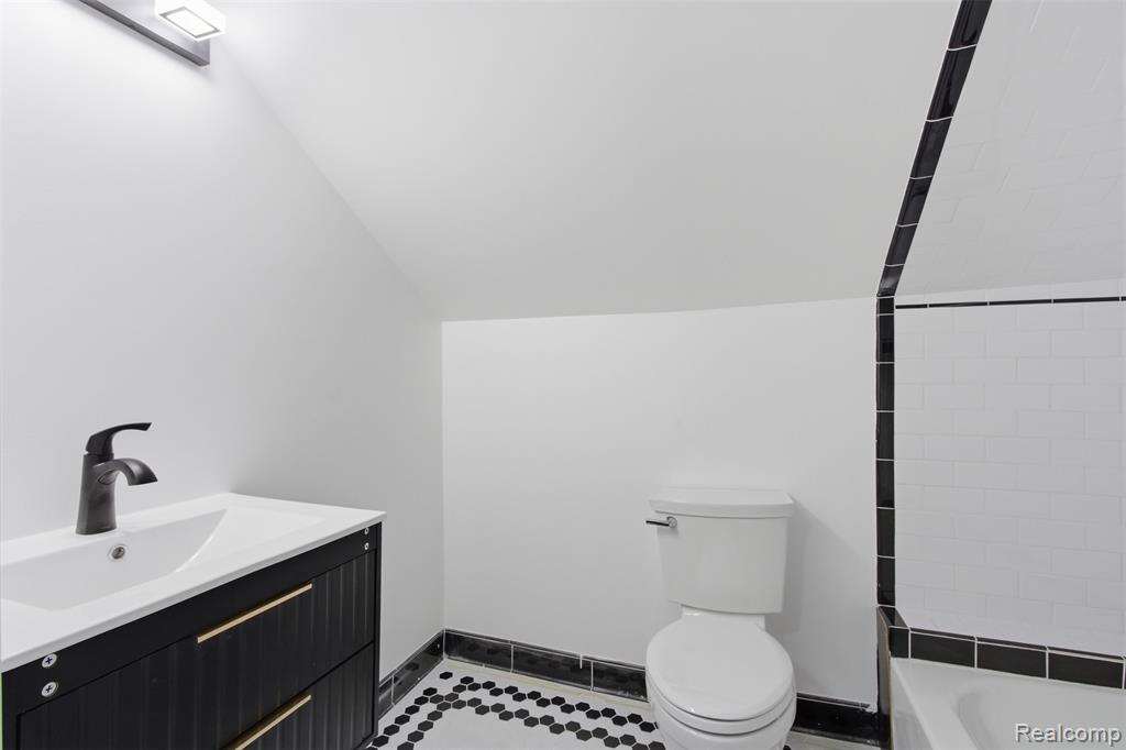 4635 John R Street, Unit 4 Detroit, MI 48201 - Photo 6 of 13