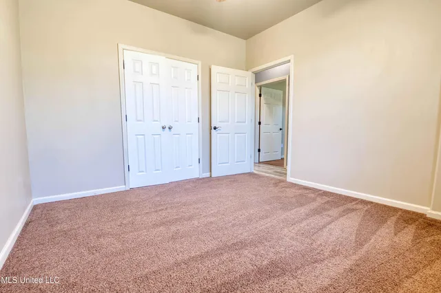 $350,000 | 196 Moore Crossing South, Byhalia, MS 38611