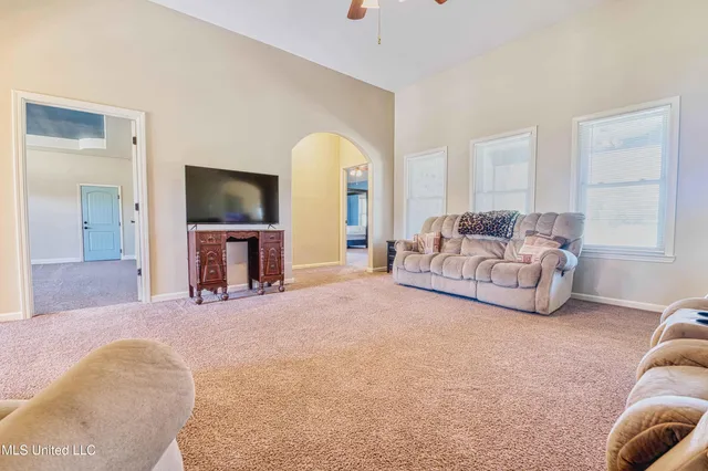 $350,000 | 196 Moore Crossing South, Byhalia, MS 38611