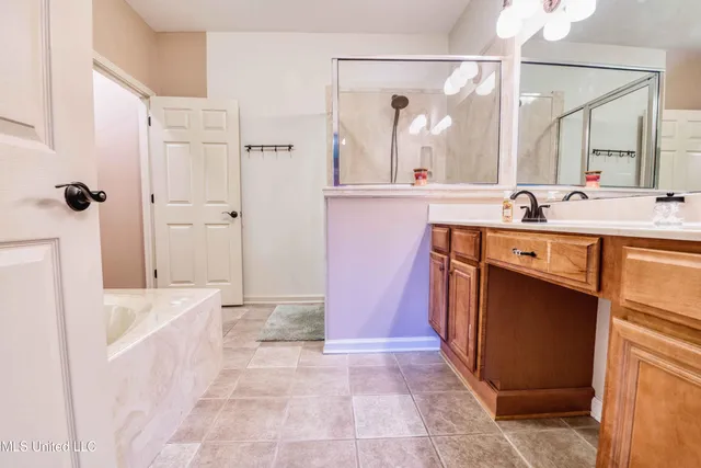 $350,000 | 196 Moore Crossing South, Byhalia, MS 38611