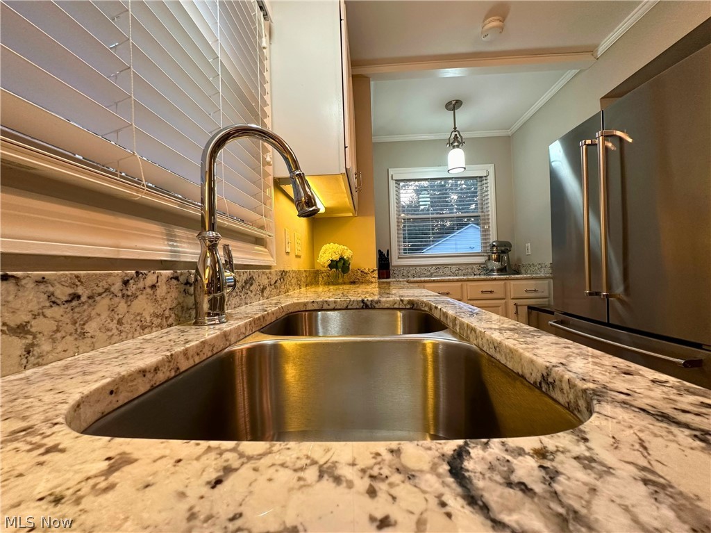 1552 Biltmore Road Cleveland, OH 44124 - Photo 17 of 36 Up close kitchen sink and gorgeous granite