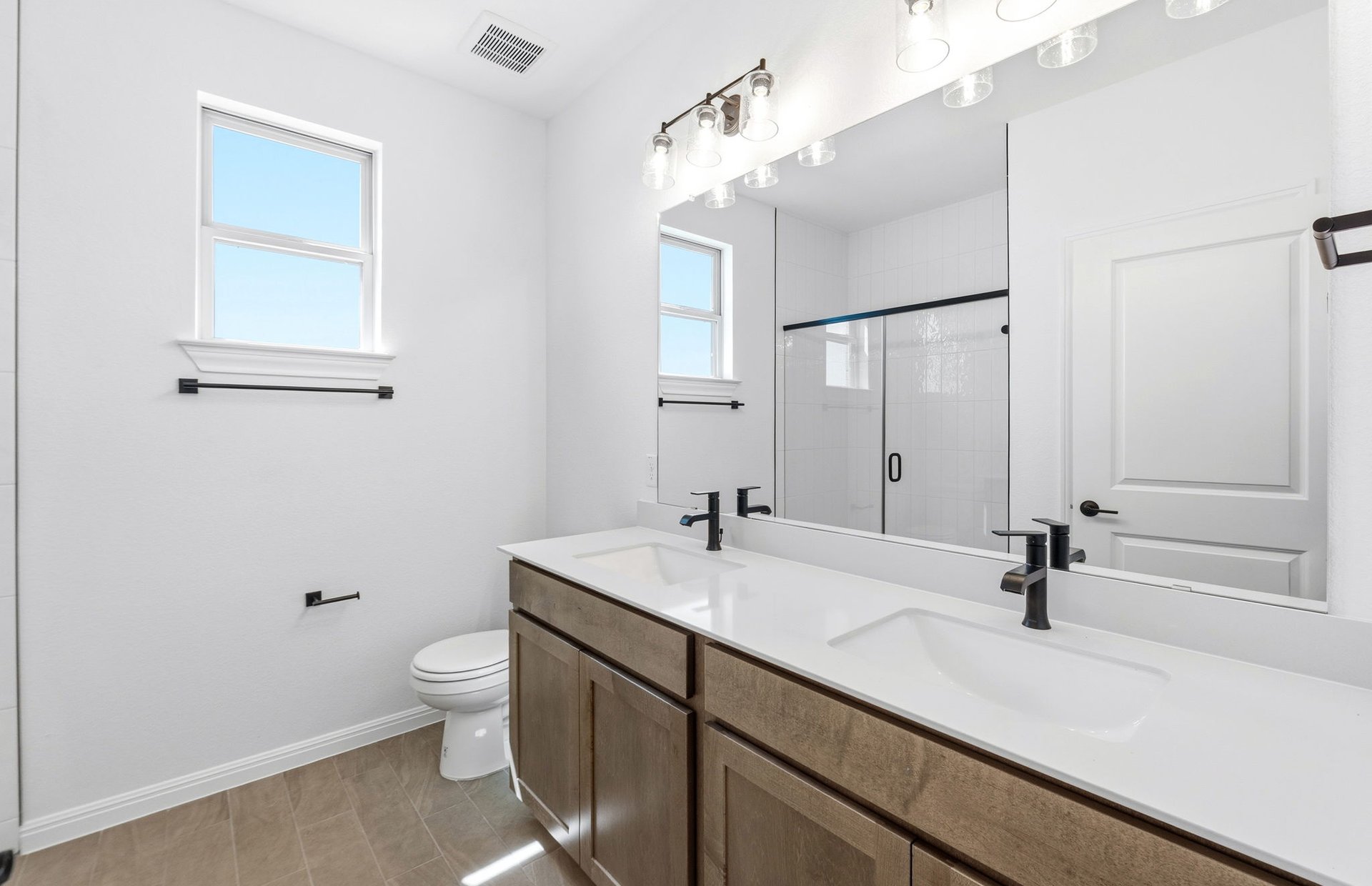 605 Rdg Pt Drive Georgetown, TX 78628 - Photo 23 of 29
