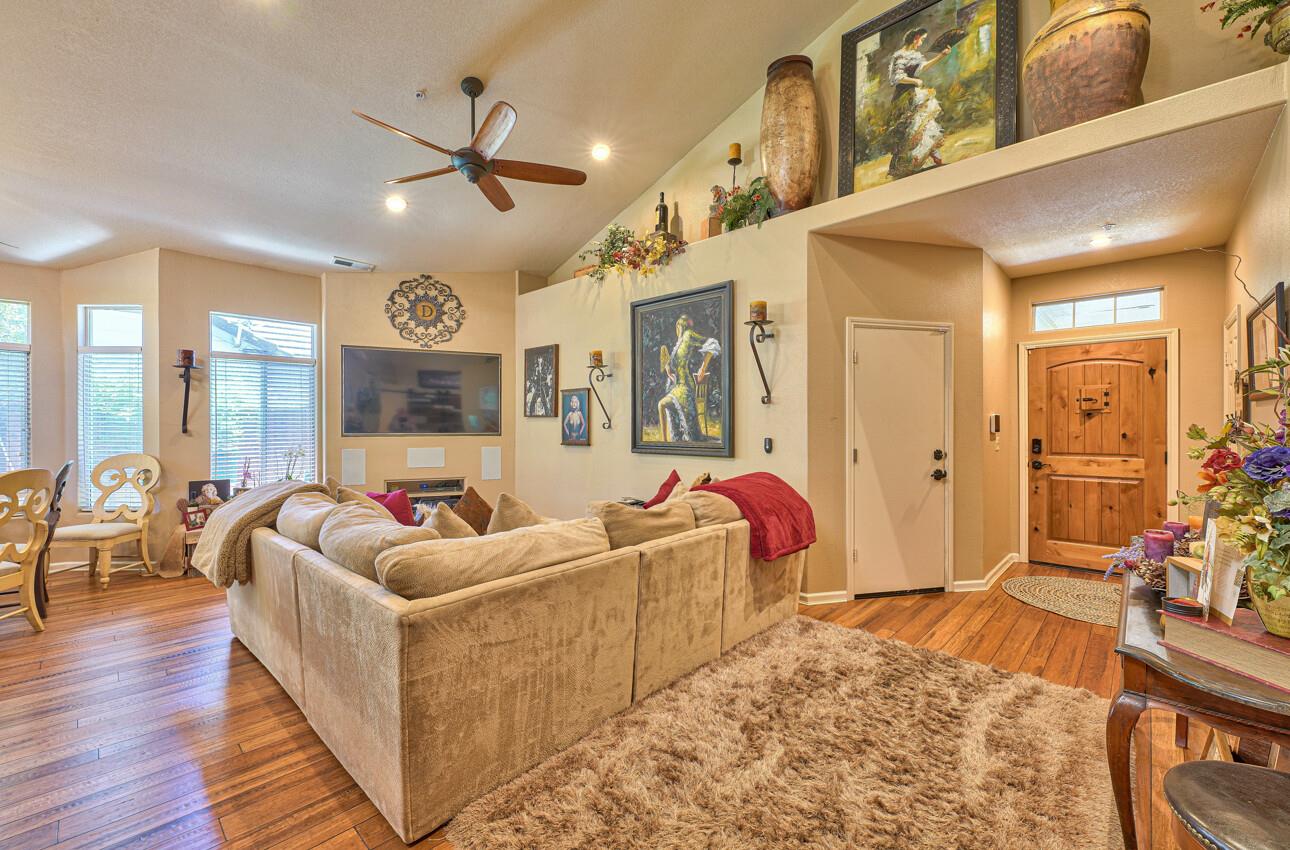 17763 Riverbend Road Salinas, CA 93908 - Photo 5 of 39 Gallery Image 5