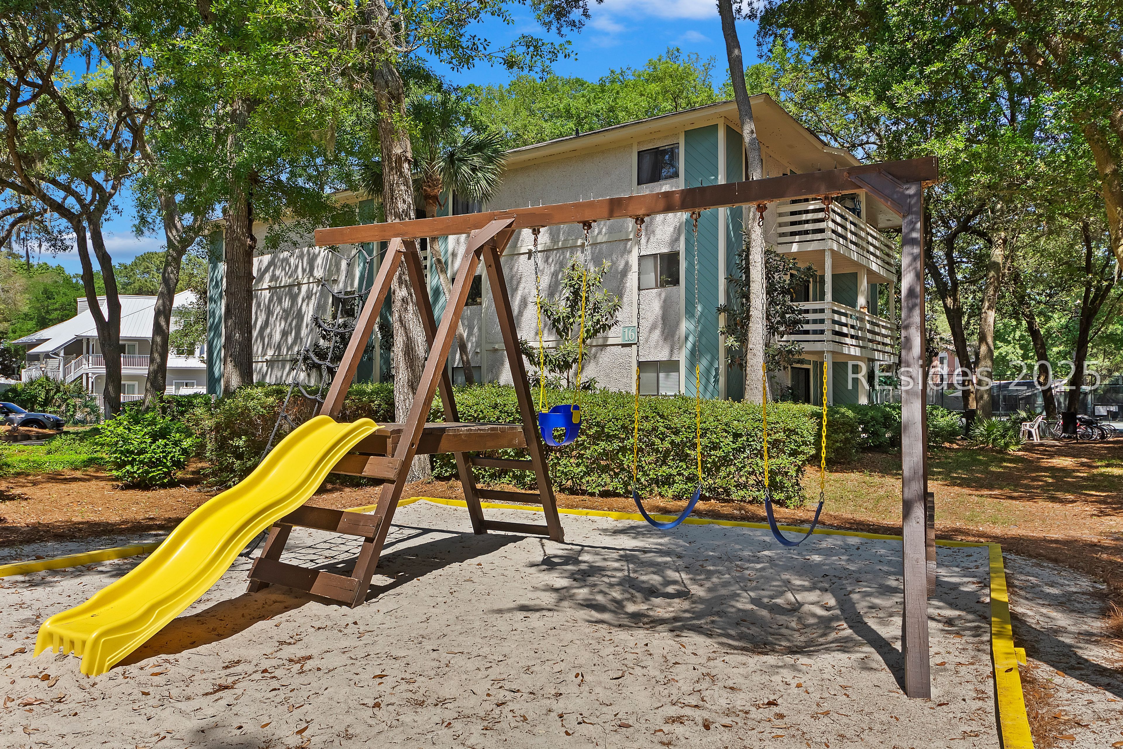 45 Folly Field Road, Unit 16L Hilton Head Island, SC 29928 - Photo 16 of 23