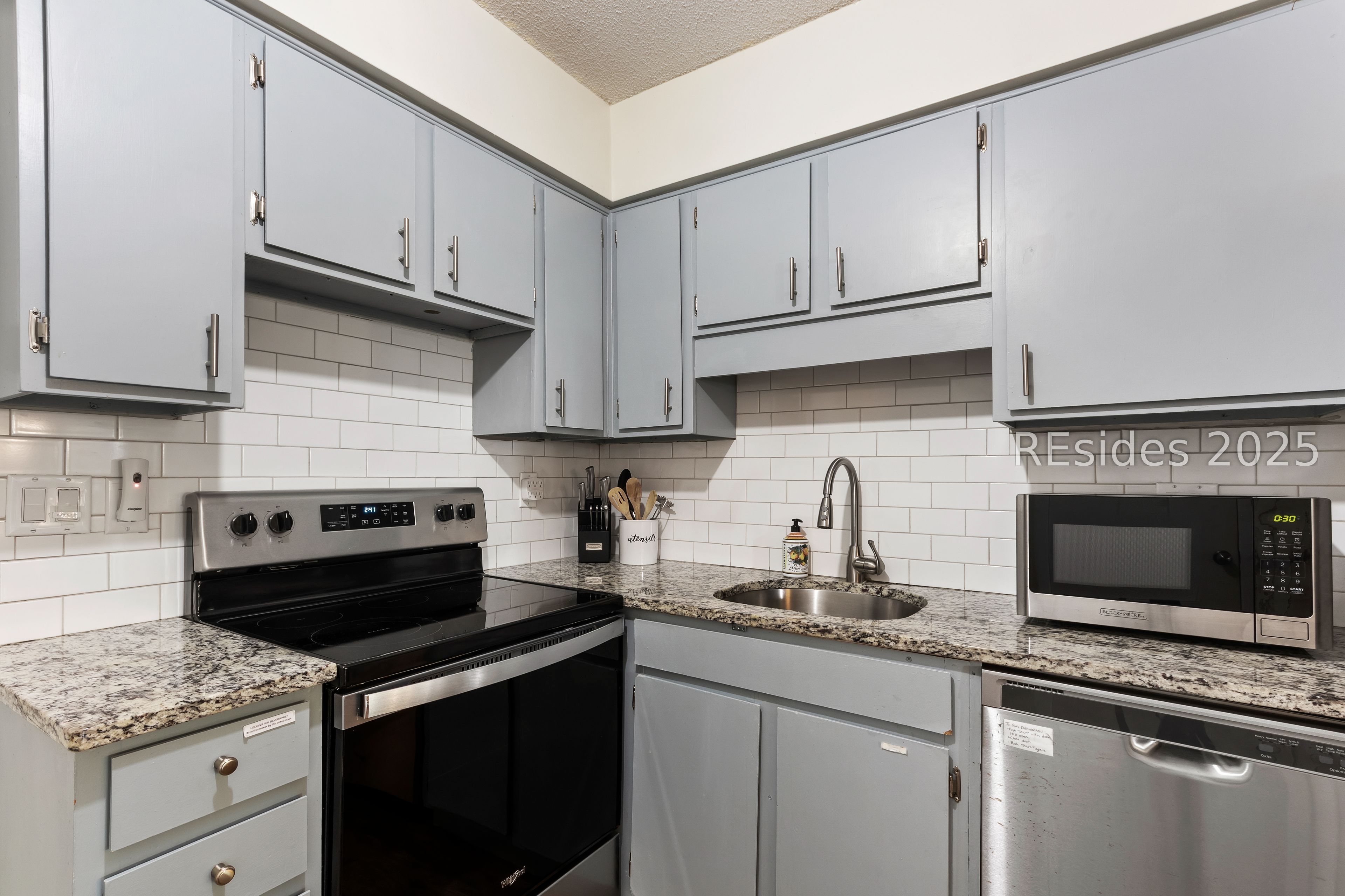 45 Folly Field Road, Unit 16L Hilton Head Island, SC 29928 - Photo 3 of 23