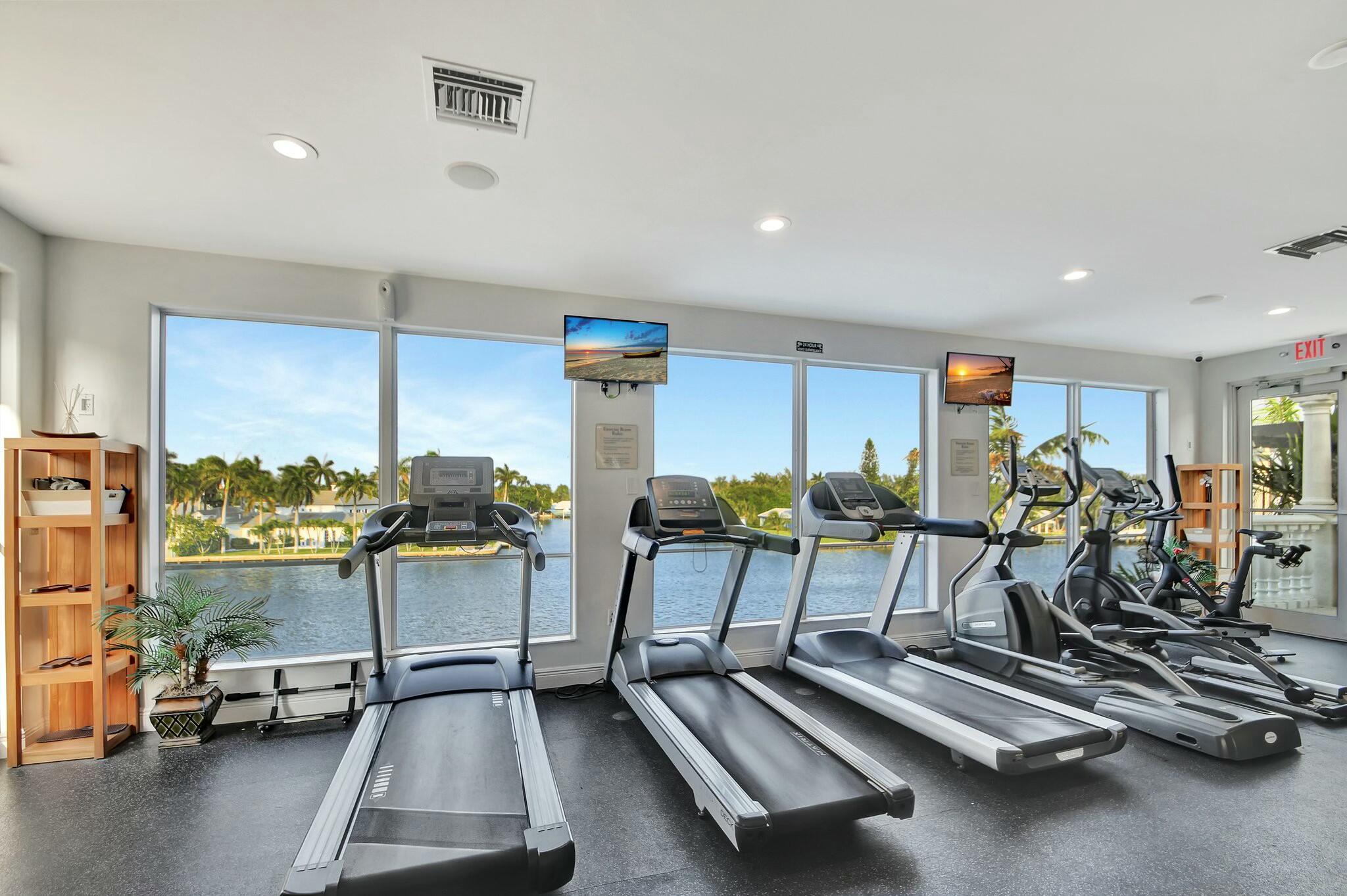 3110 Waterside Circle Boynton Beach, FL 33435 - Photo 35 of 40 a view of a room with gym equipment