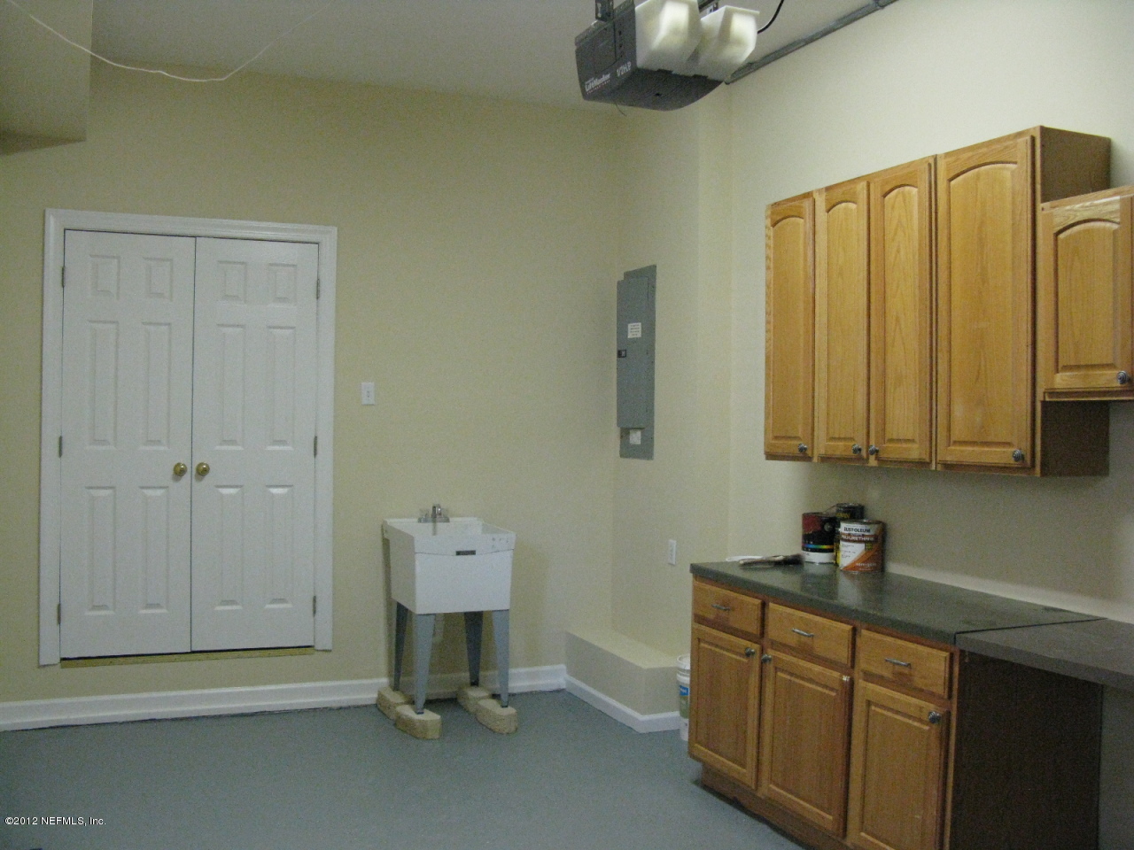 5428 Stanford Road Jacksonville, FL 32207 - Photo 19 of 20 a bathroom with a sink and a mirror