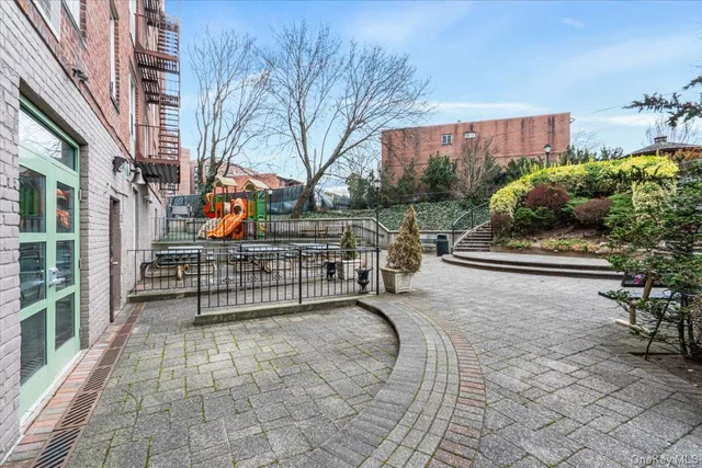 $2,700 | 59-30 108th Street, Unit 6J | South Corona