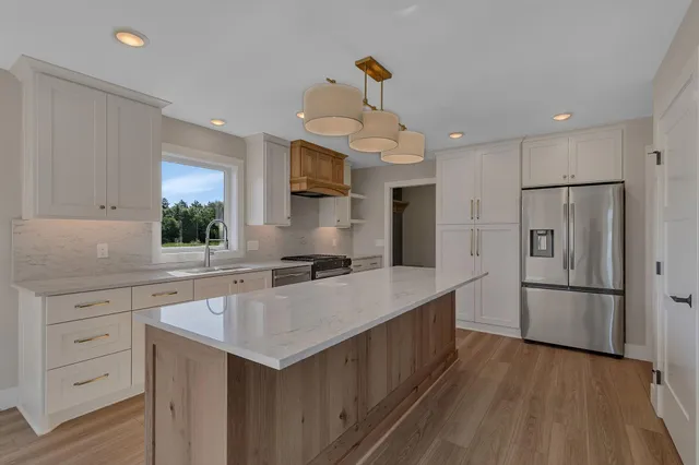 $799,900 | 524 Northern Mdws Lane, Sartell, MN 56377