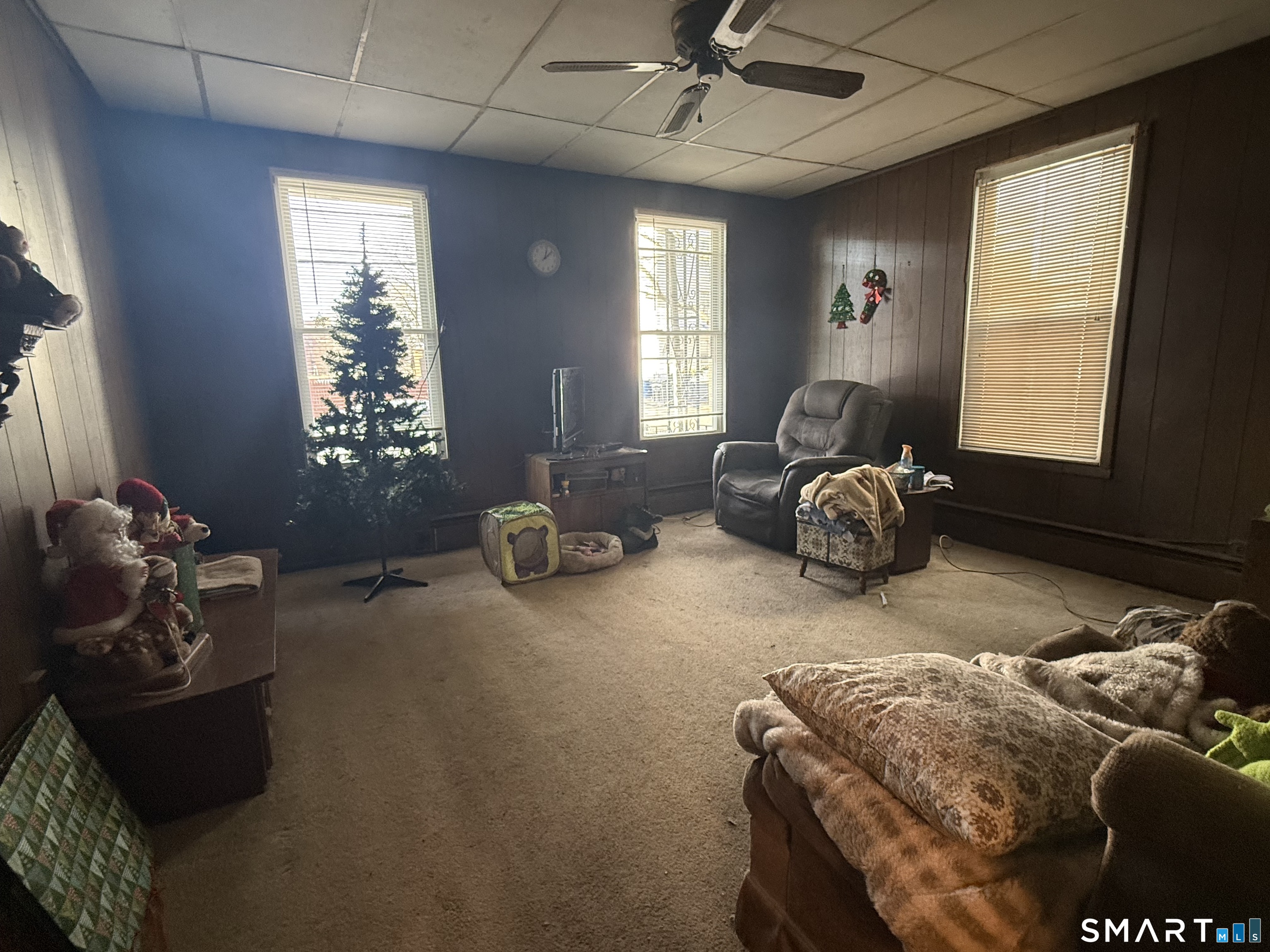 169 James Street New Haven, CT 06513 - Photo 8 of 30 a room with furniture and a window