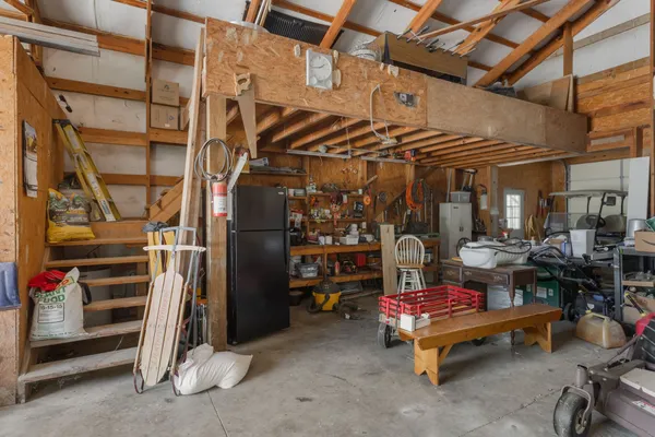 $698,500 | 2402 Lobelville Highway, Linden, TN 37096