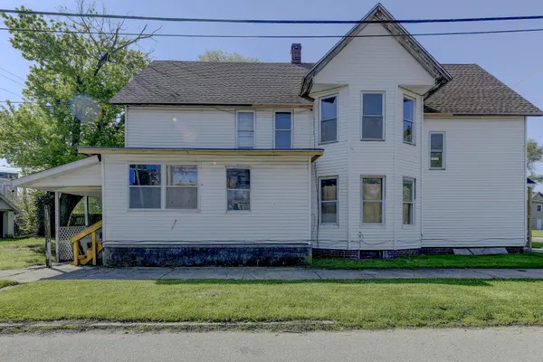 $220,000 | 902 Kentucky Street, Michigan City, IN 46360