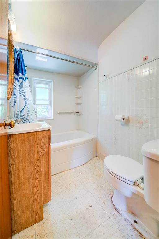 210 East Garden Road Pittsburgh, PA 15227 - Photo 13 of 23 Gallery Image 13