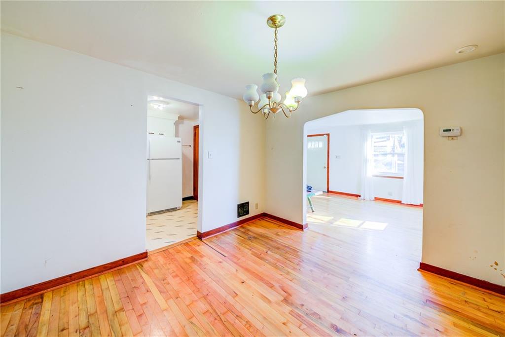 210 East Garden Road Pittsburgh, PA 15227 - Photo 5 of 23 dining room