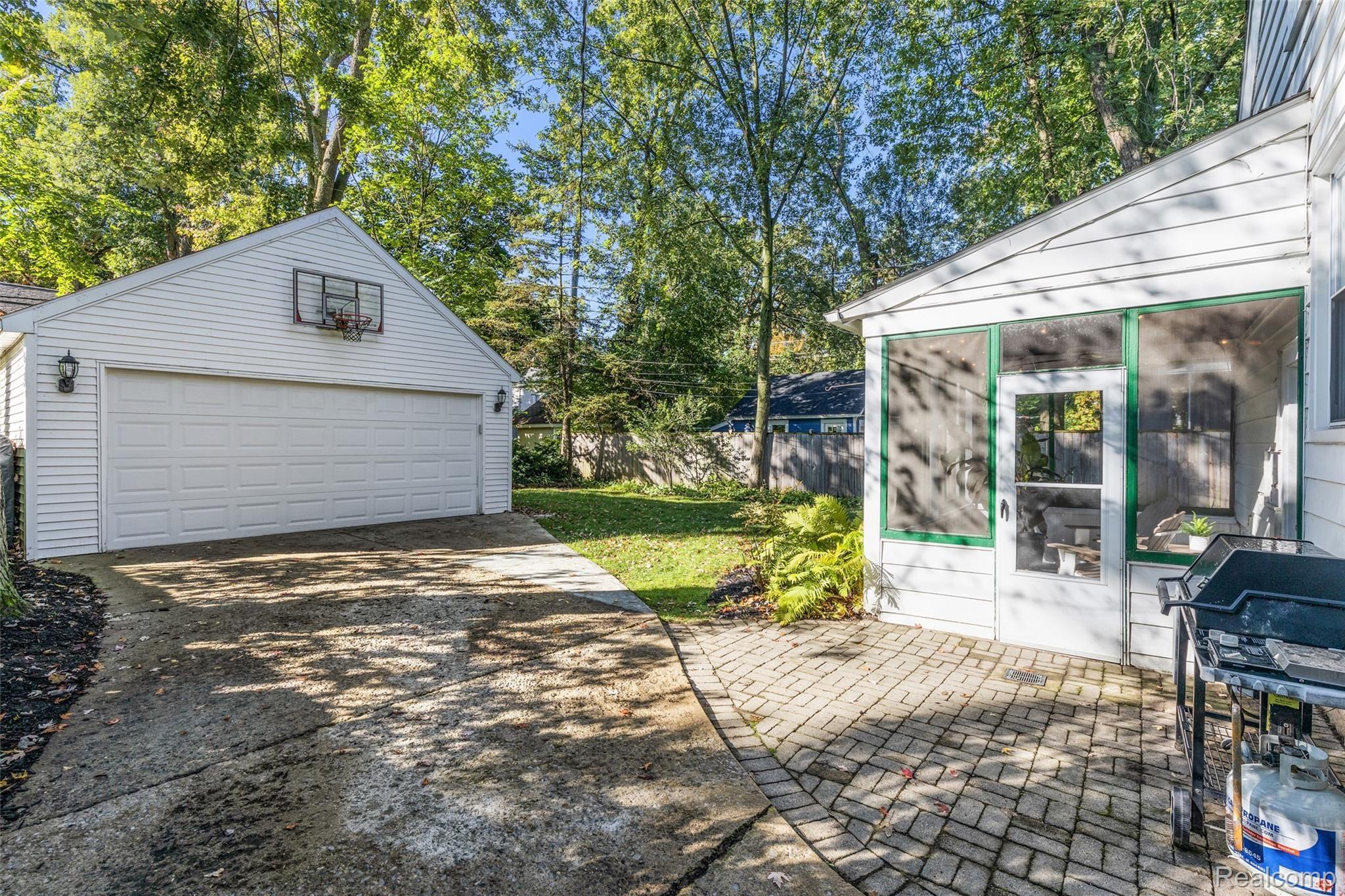 26 Sylvan Avenue Pleasant Ridge, MI 48069 - Photo 35 of 41 26 Sylvan Ave-8.jpg