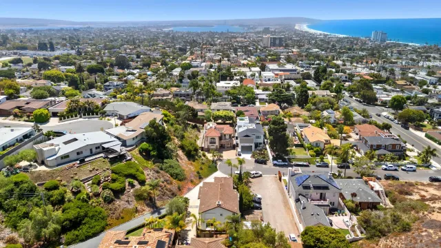 $2,699,000 | 1040 Van Nuys Street, San Diego, CA 92109