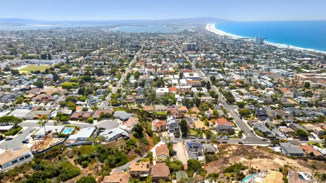 $2,699,000 | 1040 Van Nuys Street, San Diego, CA 92109