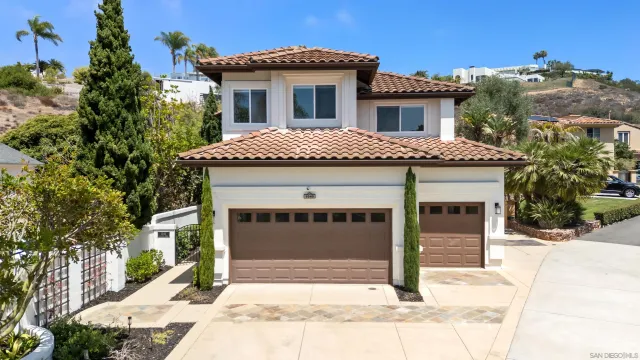 $2,699,000 | 1040 Van Nuys Street, San Diego, CA 92109