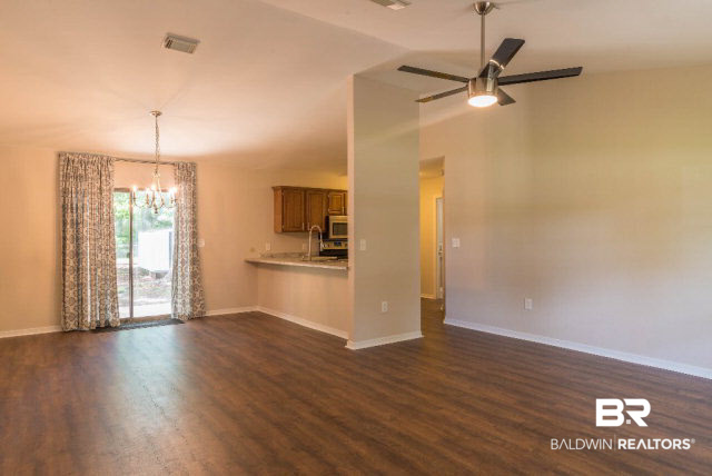 623 East Gate Circle Foley, AL 36535 - Photo 2 of 40 vaulted ceilings