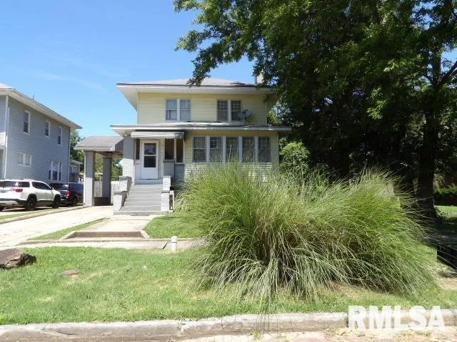 $62,000 | 210 West Lincoln Street, Harrisburg, IL 62946