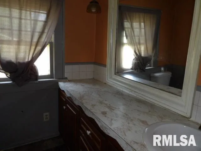 $62,000 | 210 West Lincoln Street, Harrisburg, IL 62946