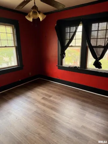 $62,000 | 210 West Lincoln Street, Harrisburg, IL 62946