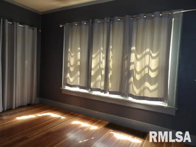 $62,000 | 210 West Lincoln Street, Harrisburg, IL 62946