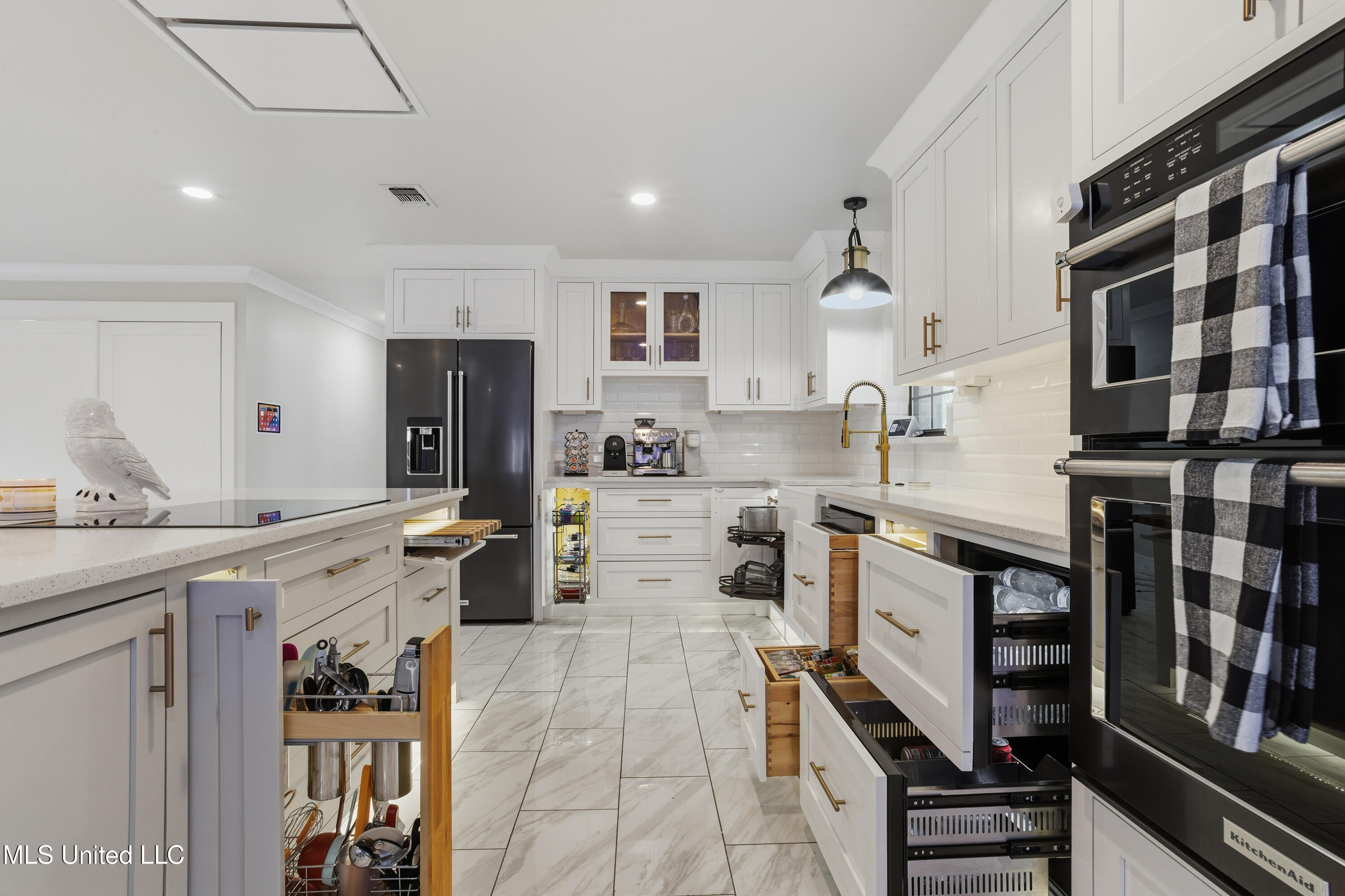 14247 North Swan Road Gulfport, MS 39503 - Photo 18 of 82 0022