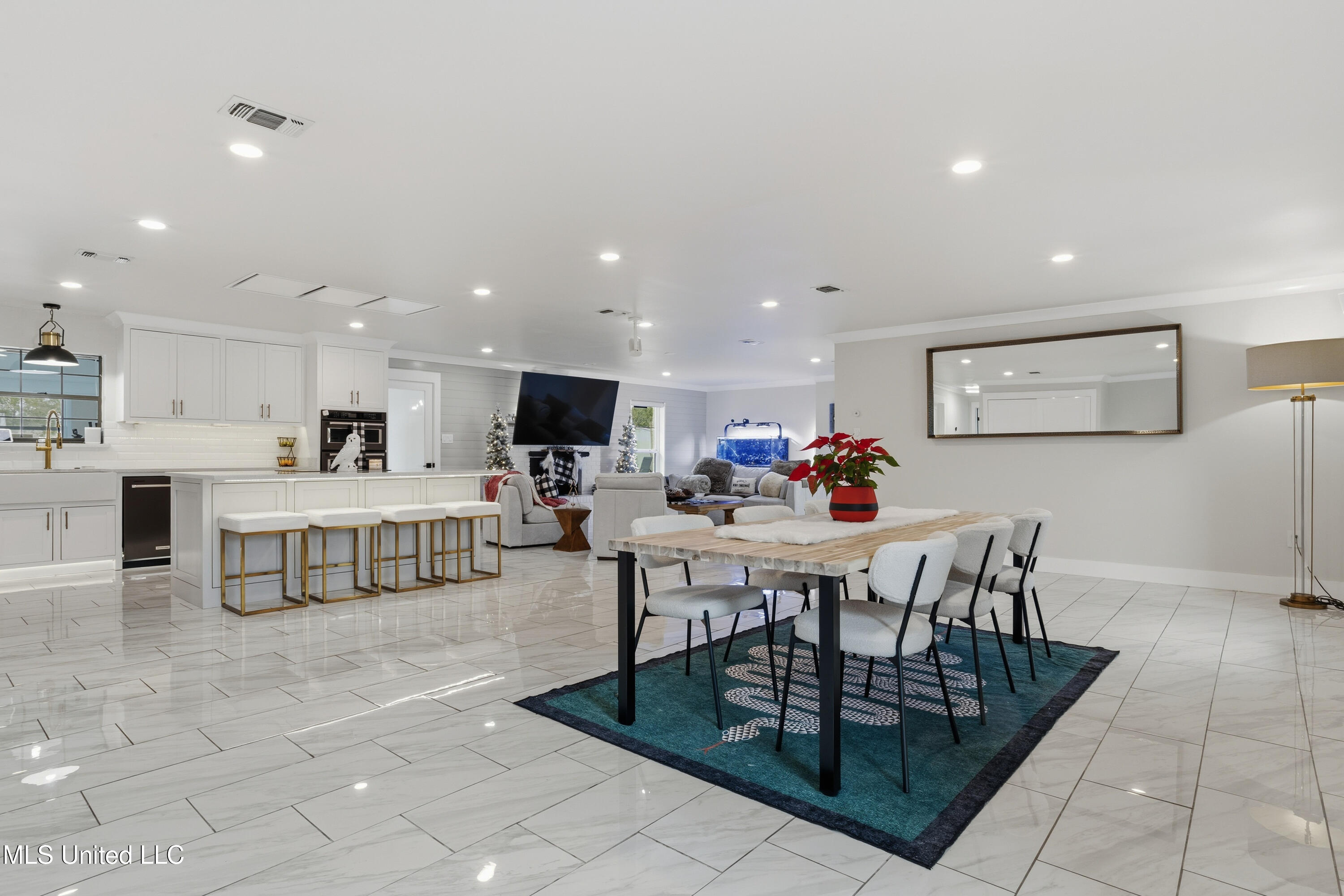 14247 North Swan Road Gulfport, MS 39503 - Photo 27 of 82 0031