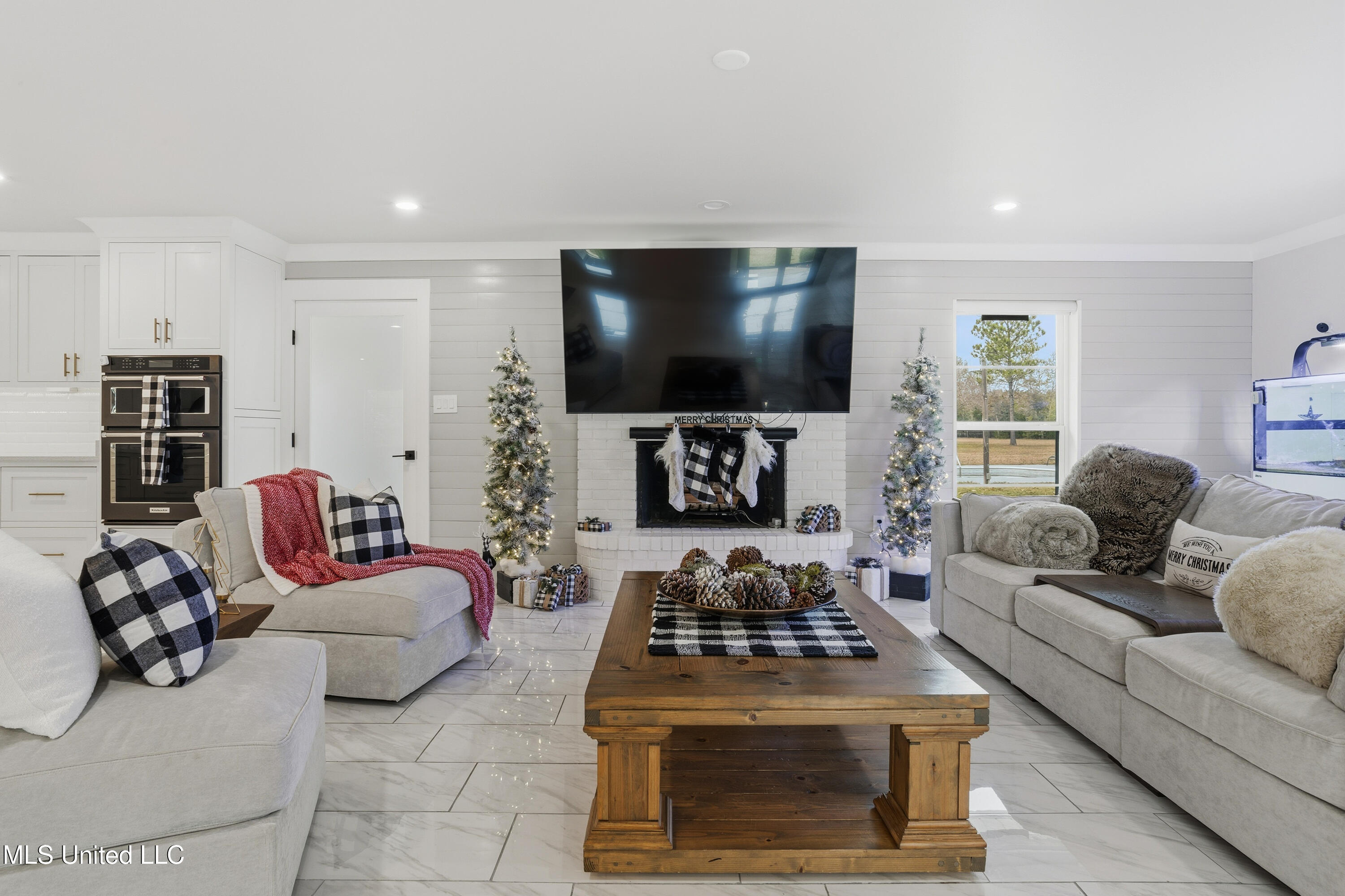 14247 North Swan Road Gulfport, MS 39503 - Photo 10 of 82 0012