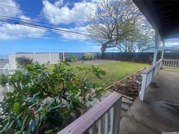 $2,800 | 51-170 Kamehameha Highway, Kaaawa, HI 96730