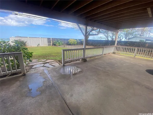 $2,800 | 51-170 Kamehameha Highway, Kaaawa, HI 96730