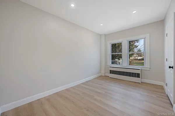 $700,000 | 17 Riverside Street, Amityville, NY 11701