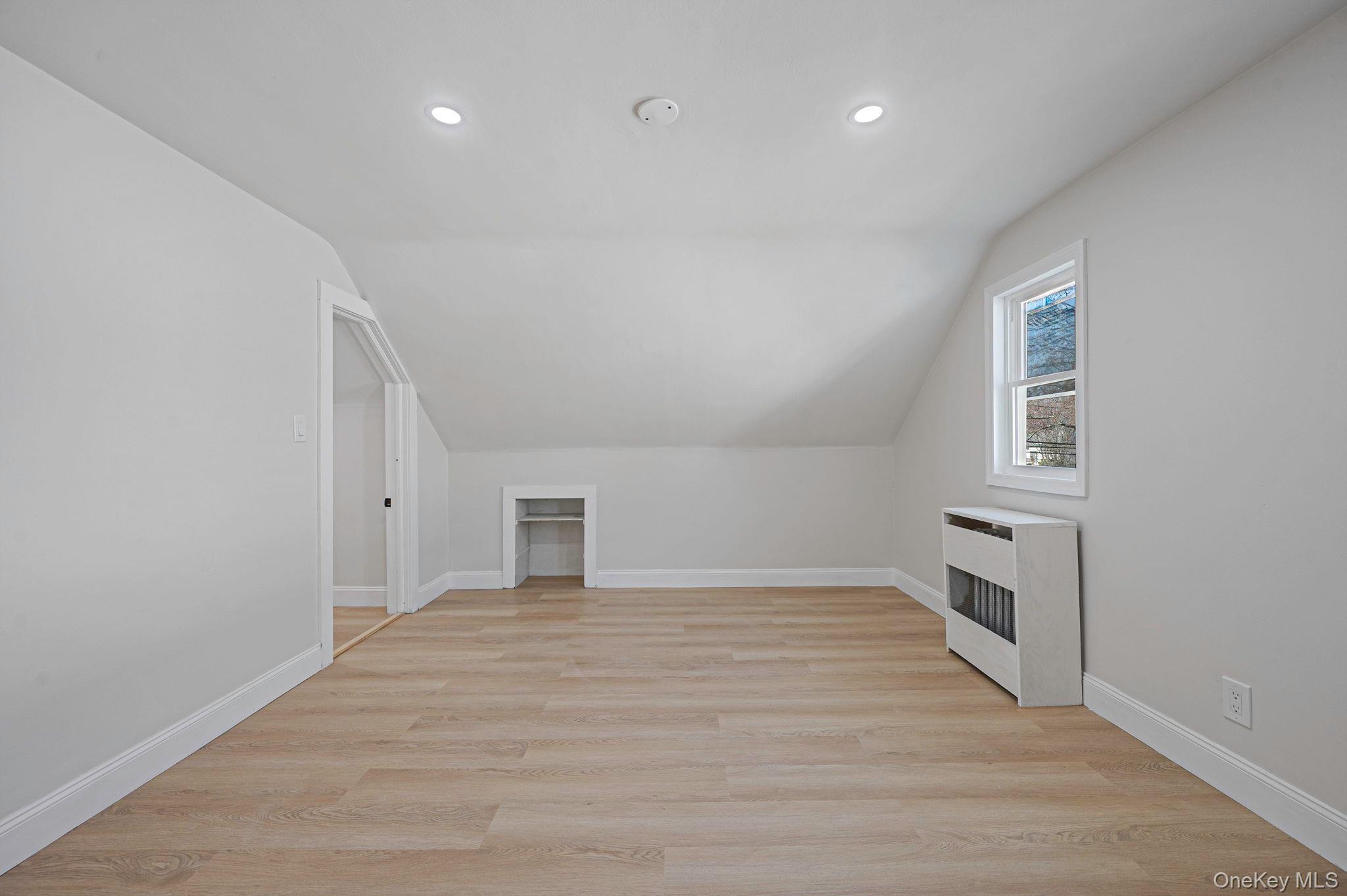 17 Riverside Street Amityville, NY 11701 - Photo 23 of 40