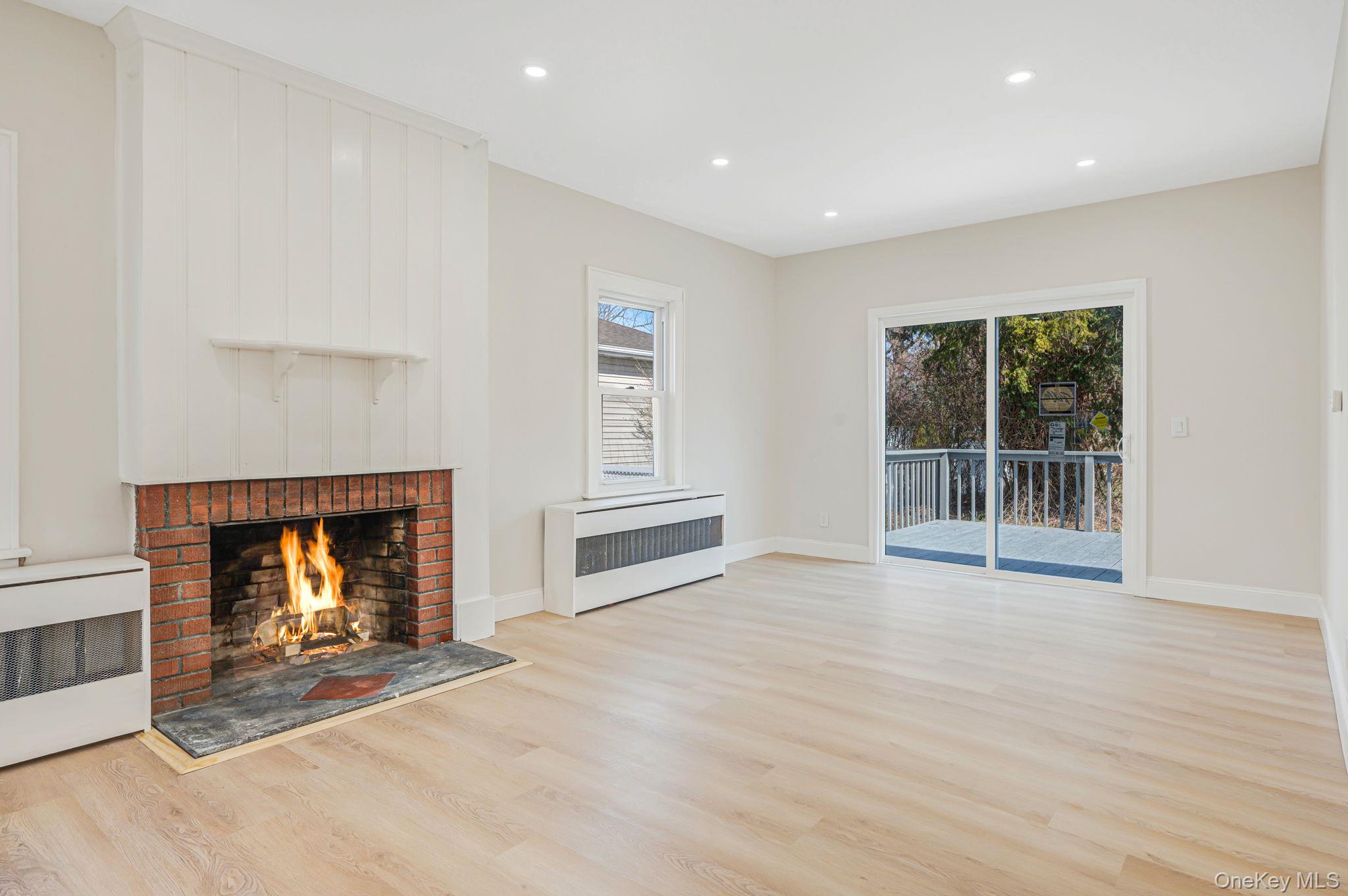 17 Riverside Street Amityville, NY 11701 - Photo 7 of 40