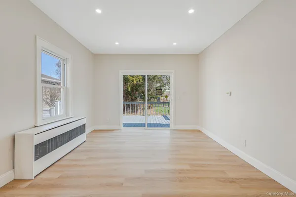 $700,000 | 17 Riverside Street, Amityville, NY 11701