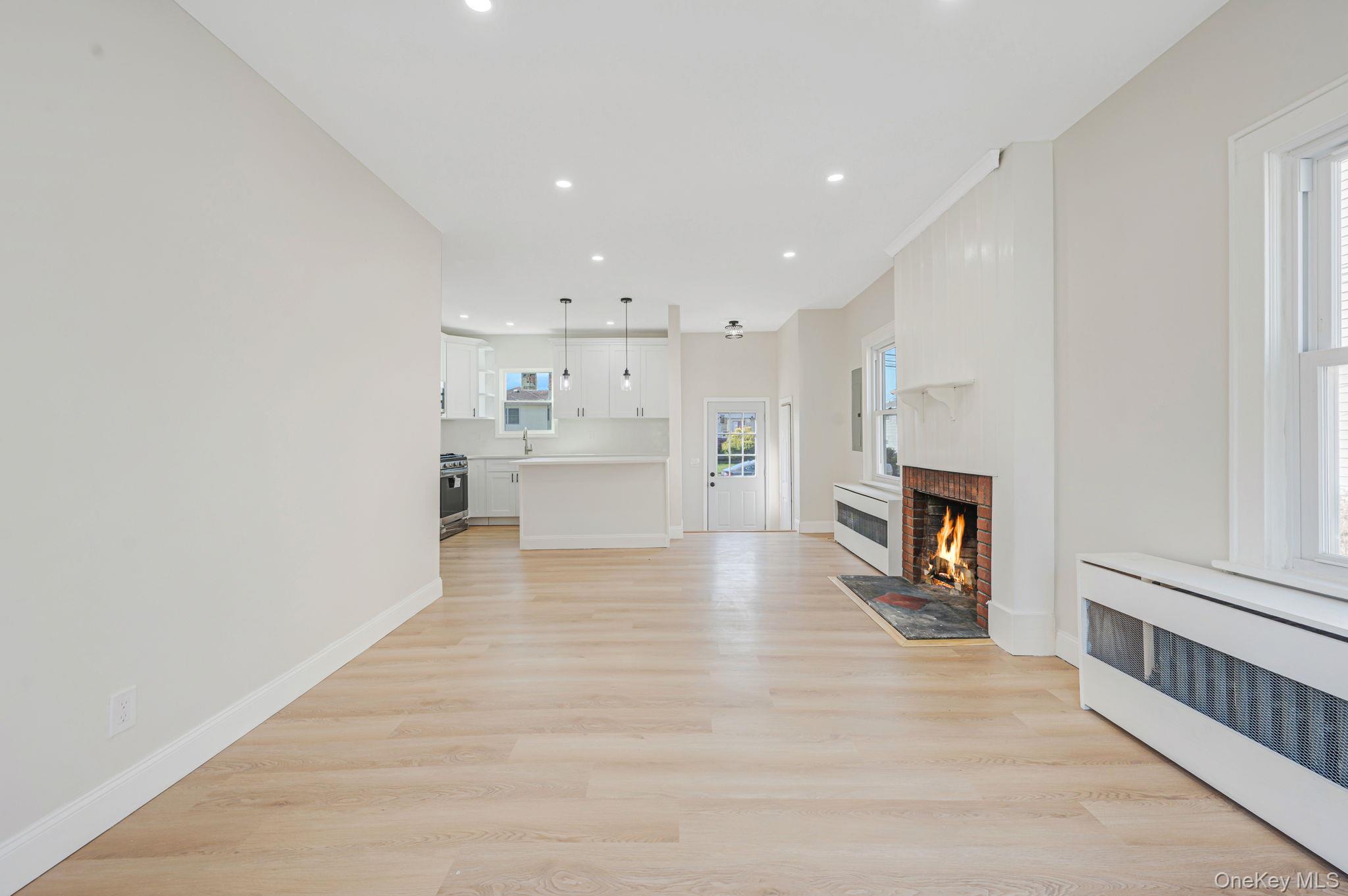 17 Riverside Street Amityville, NY 11701 - Photo 9 of 40