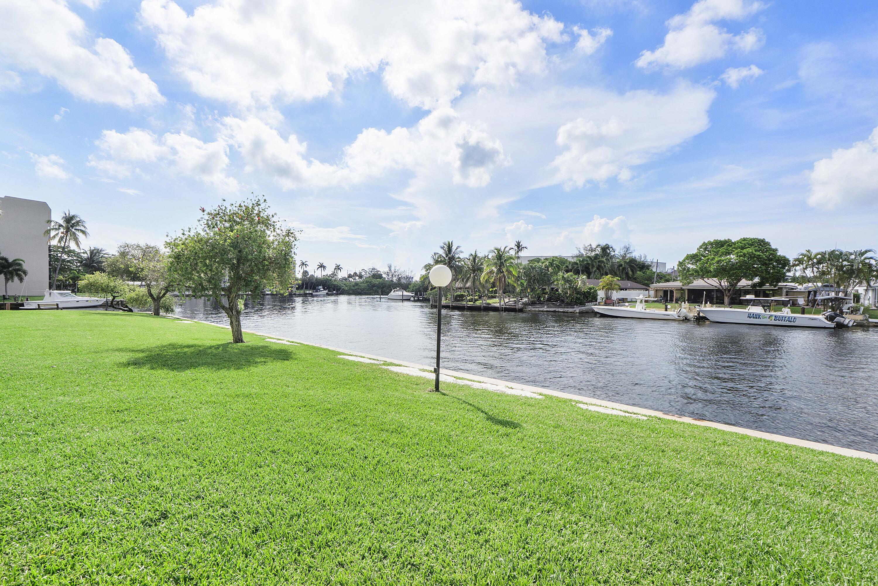 13 Royal Palm Way, Unit 5030 Boca Raton, FL 33432 - Photo 17 of 19 13 Royal Palm Way u503_018